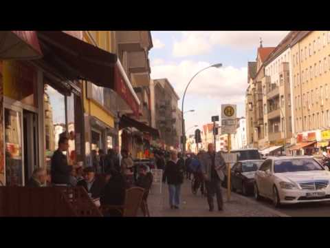 Eine Tour durch die berliner Karl-Marx-Str