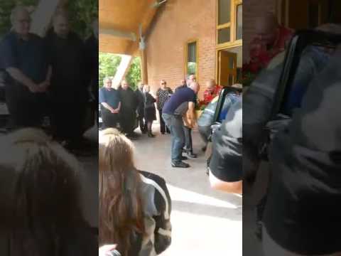 Mo carried into the Crematorium