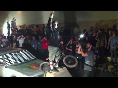 Chris Moeller jumps car to flat