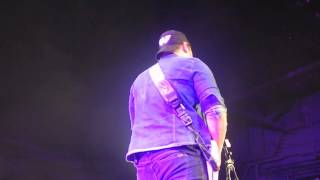 Lee Brice-She Ain't Right