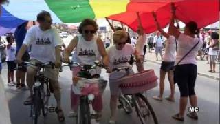 preview picture of video 'In bici per la pace, passaggio a Cavarzere: Le bombe atomiche mandiamole in pensione'