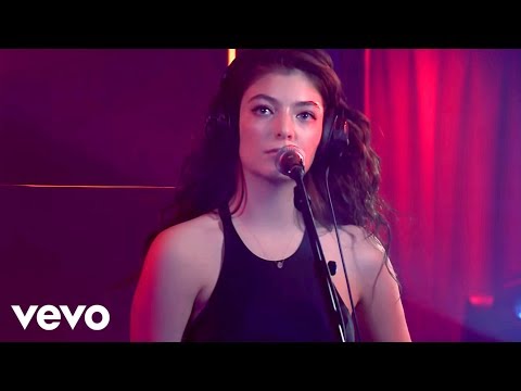 Lorde - Yellow Flicker Beat (in the Live Lounge)