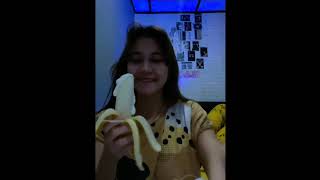 Download lagu dia bawa pisang mau ngapain? #shorts #viral #cewek mp3