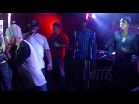 Concert ATK à l'international 21/11/13 : 150 Mots cyanure