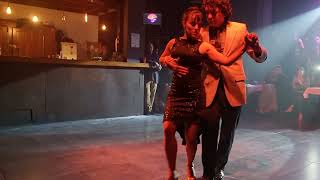 Video thumbnail for Federico Naveira e Sabrina Masso 2 A La Parrilla