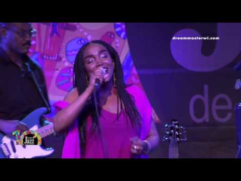 Emeline Michel - Foli Damou [LIVE]