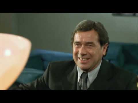 "Żółty szalik" Janusz Gajos - znalezienie butelki w lampie - nie możemy ustawać w trudzie