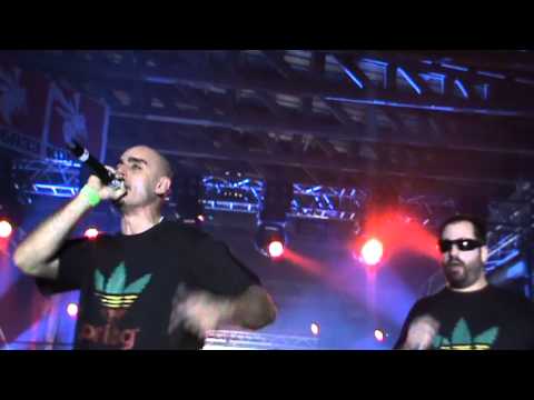 Prti Bee Gee - So Fuckin High @ SVI KAO JEDAN 2013