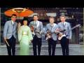 THE VENTURES - Walk Don't Run '64
