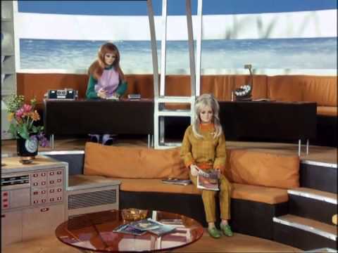 Captain Scarlet Angels in the Amber room