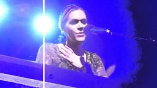 Beth Hart -Weight of the World.MOV