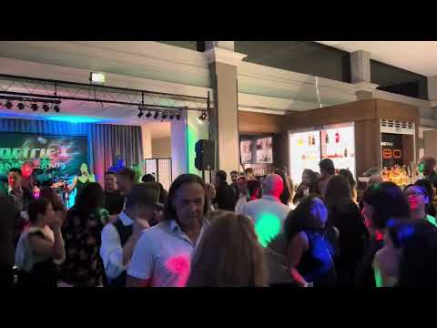Promotional video thumbnail 14 for Electric X Dance Band