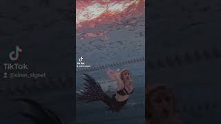 Sirens and mermaids gather together for a pod meet-up!