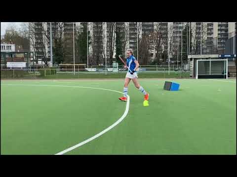 College FIeld Hockey USA NCAA OverBoarder - Camille Maquet