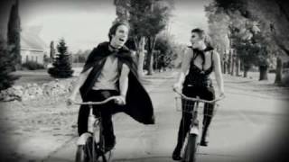 Sparks The Rescue - &quot;We Love Like Vampires&quot;