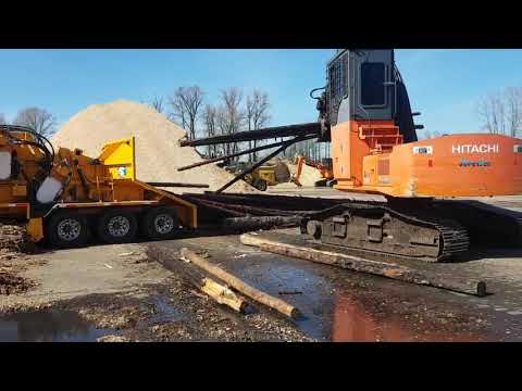CBI 7544 Flail Debarker and Disc Chipper