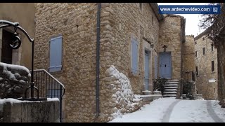 preview picture of video 'Ardèche - Labastide de Virac sous la neige'