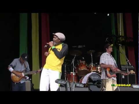 PABLO MOSES "Ready, Aim, Fire" Reggae Geel, Belgium 2012