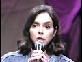 Nanci Griffith al The Tonight Show canta Little Love Affairs il 22 / 06 / 1992