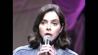 Nanci Griffith al The Tonight Show canta Little Love Affairs il 22 / 06 / 1992