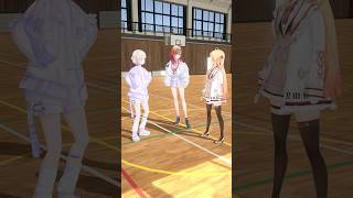 【ReGLOSSの日常】おみゃえら、スクワットしろ!!【轟はじめ、音乃瀬奏、一条莉々華 #shorts #hololive 】