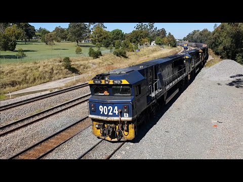 Trains. Australia. Coal, Freight, Passenger, Grain.