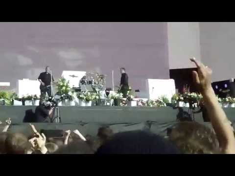 Faith No More - new song + We Care A Lot (live @ Hyde Park 04/07/2014)