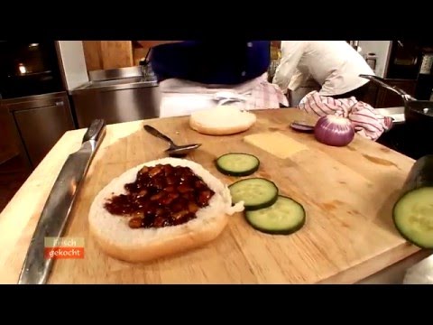 Cheeseburger mit Pommes  (Alexander Fankhauser)