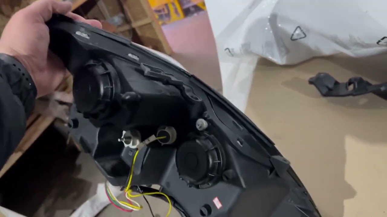Lexus IS 2005-2013 гг. Передние Фары OEM V2 Silver (2 шт) Video 1