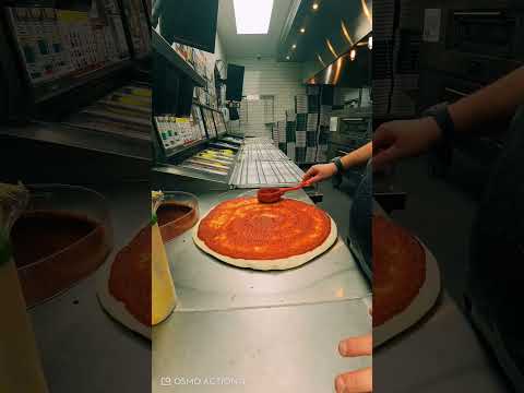 Shaqaroni Time ⏲️ #papajohns #pizza #favoritedish #wedoitbetter #food #favoritefood #pizzalover