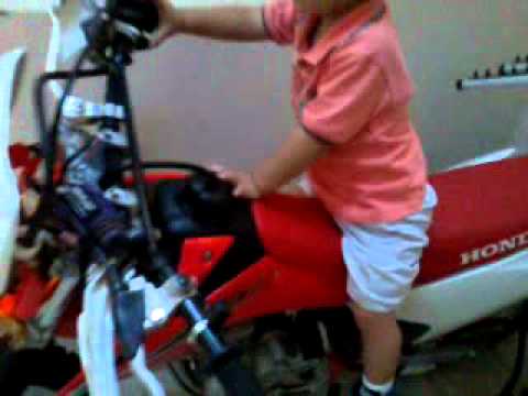 Meu filho de 2anos ligando crf