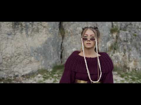 2881 m I Katia Innerhofer I Cradle to Cradle I TOP60 Finalist I FRANKfurtstyleaward 2020