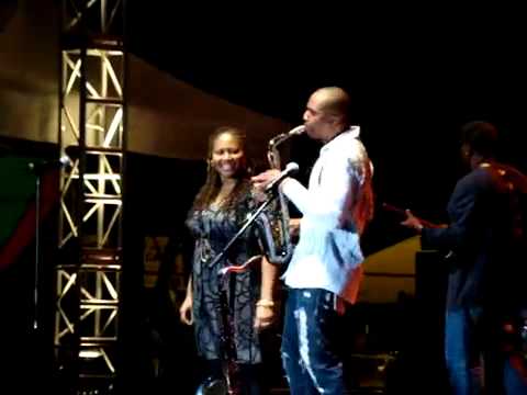 Eric Darius and Lalah Hathaway   Rock with You w/ Marcus thomas on drums