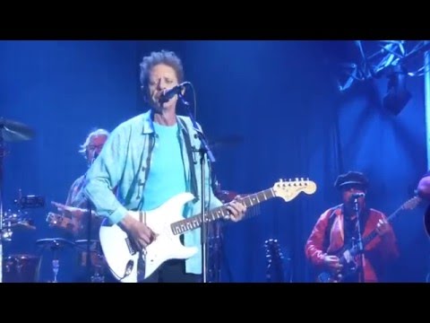 Blondie Chaplin feat. Brian Wilson & Al Jardine - Sail On, Sailor [Live at Bluesfest Byron Bay 2016]