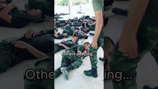 Download lagu Soldier Wakes Up Just In Time mp3