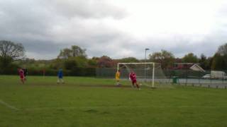 preview picture of video 'Pete Davies vs New Milton FC 02/05/2010'