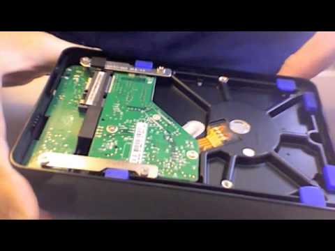 Kietasis diskas „Western Digital“ 3,5 colio 14 TB „Western Digital Elements Desktop Stationer“, juodas video