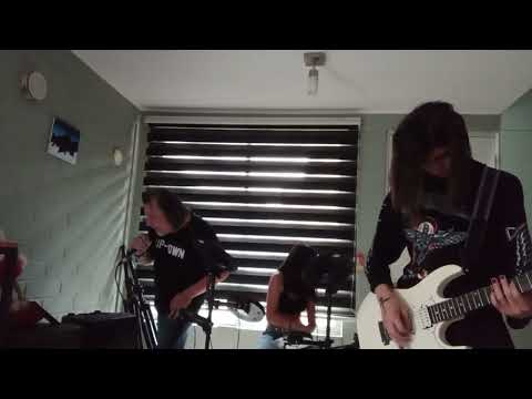 BLITZKRIEG BOP RAMONES COVER HEY OH, LETS GO!