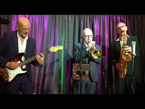 A Taste of the Snake Davis Trio