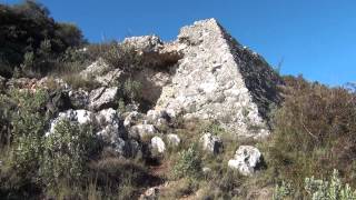 Authentique Pyramide en France & Témoignage Autochtone sur Messe Noire et Affaires Occultes