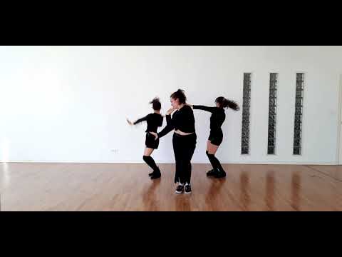 청하 (CHUNG HA) - Stay Tonight (Dance Cover)