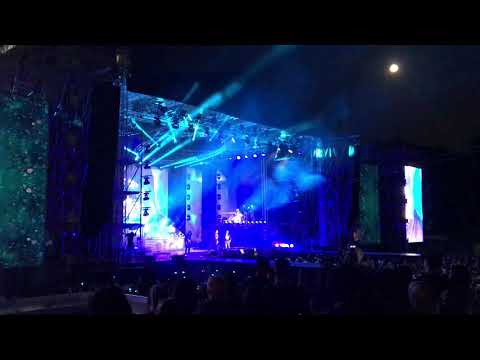 Carlas Dreams ft Antonia- Anxietate Live la Nocturn