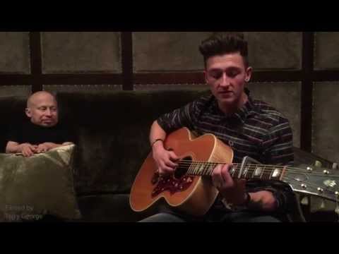 Jack Walton & Verne Troyer (Jingle Bells Christmas Cover)