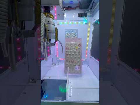 流行りのシールを狙った結果ww #ネタ #shorts #クレーンゲーム #ufoキャッチャー #ゲーセン #自宅 #clawmachine #arcade
