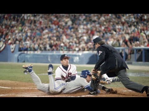 WS1992 Gm2: Berryhill throws out Alomar at home