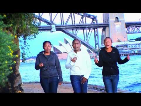 On My Way featuring Sapphire Singers