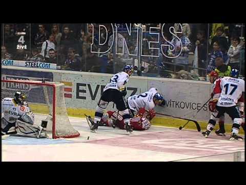 Finále extraligy Vítkovice -Třinec 4.série gól na 3:4 9.4.2011