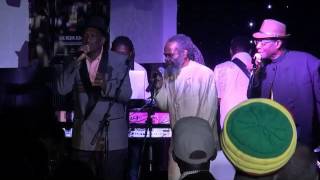 Come on Little Girl - The New Melodians