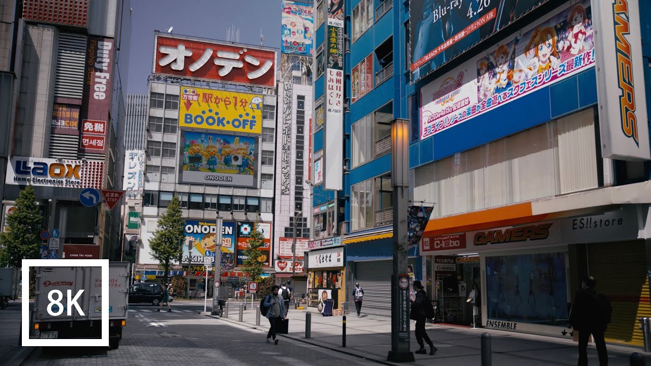 Akihabara, Tokyo, Japan in 8K 60fps  - Walking Tour - Binaural City Sounds [ASMR]  - 秋葉原