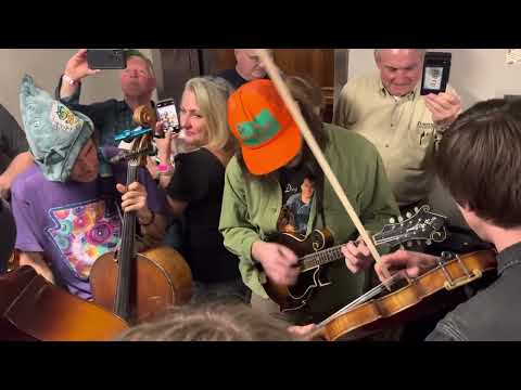 Billy Strings & Wyatt Ellis - 2023 SPBGMA Jam - Road to Columbus